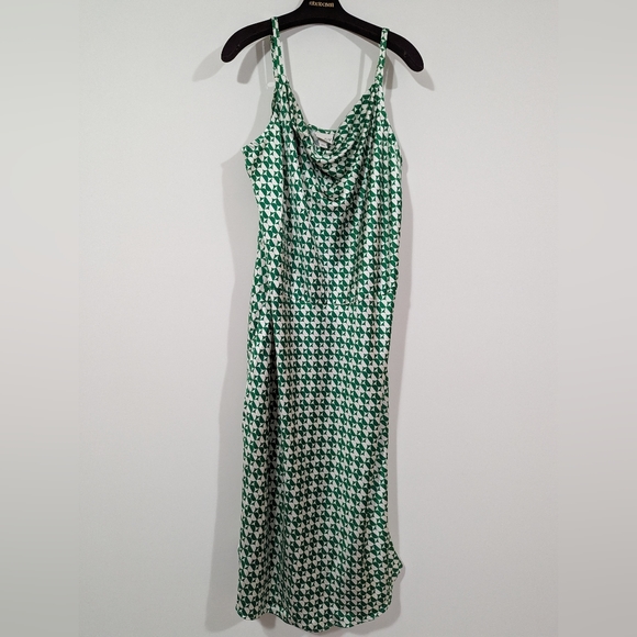 Ava & Viv Maxi Slip Dress Adjustable Straps Scoop Neck S:1X Green Cream - Picture 9 of 13